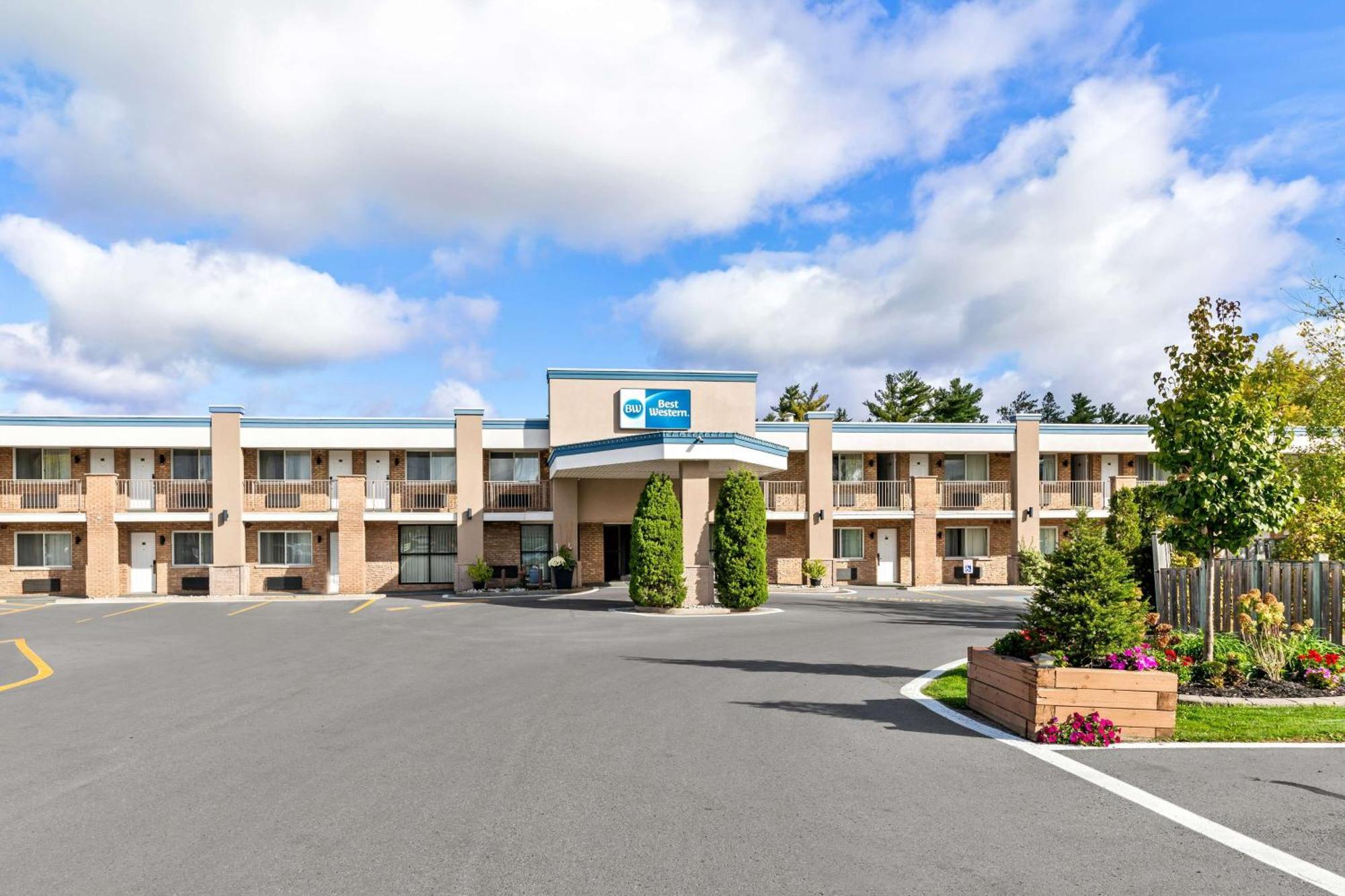 เบสต์ เวสเทิร์น ฮอลตัน ฮิลล์ Hotel จอร์จทาวน์ ภายนอก รูปภาพ