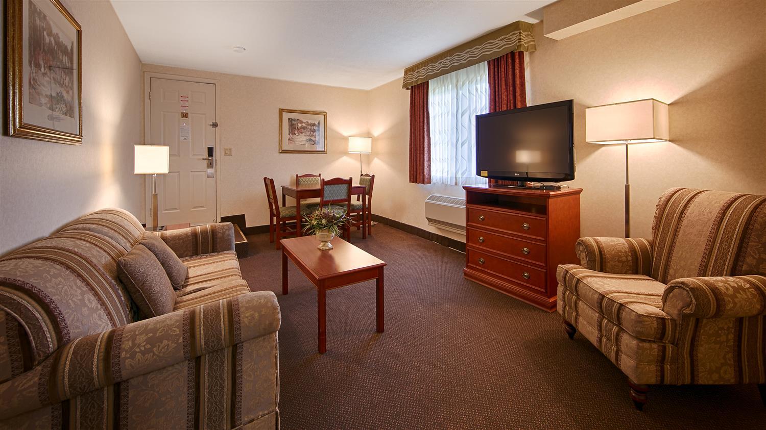 เบสต์ เวสเทิร์น ฮอลตัน ฮิลล์ Hotel จอร์จทาวน์ ภายนอก รูปภาพ